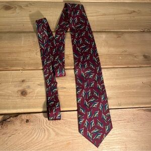 Pierre Balmain designer tie red blue geometric XL  100% Italian silk.